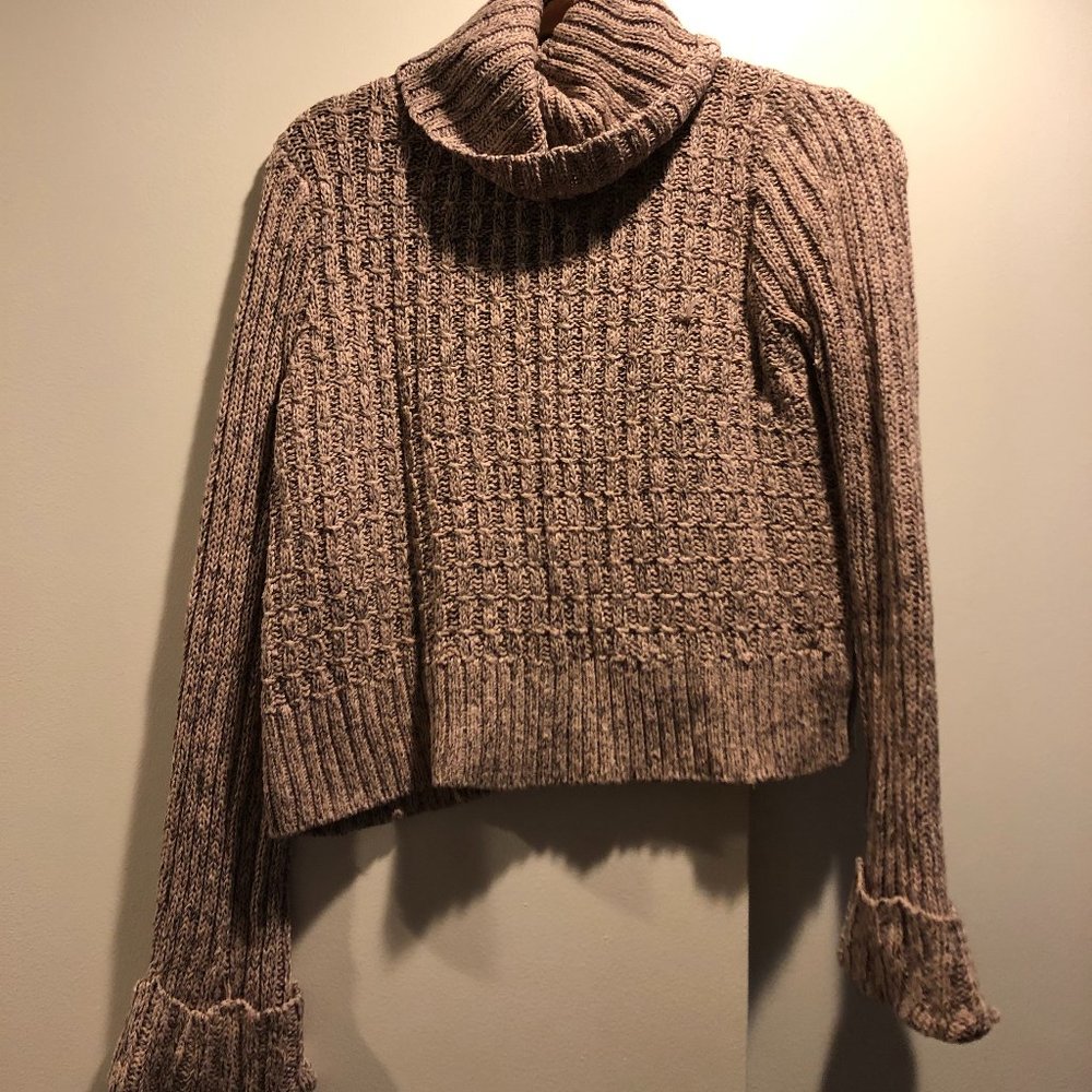Pink + grey flared sleeve turtle neck